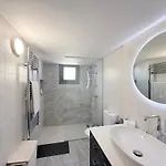 Апартаменты The Family House *