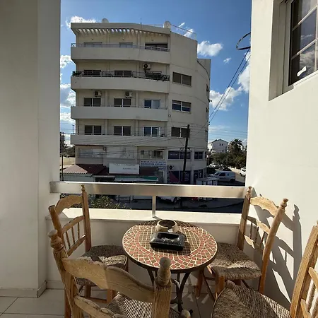 The Family House * Larnaca
